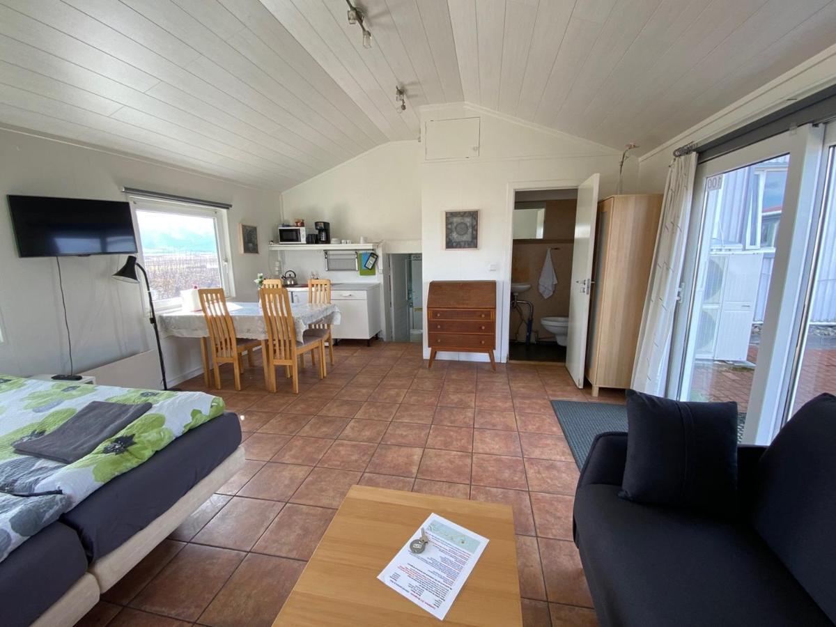Laekjarkot Rooms And Cottages With Kitchen Borgarnes Εξωτερικό φωτογραφία